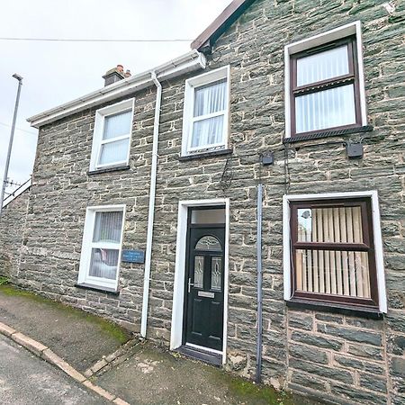 Cheerful 2 Bed Home With Mountain Views Blaenau Ffestiniog Eksteriør billede